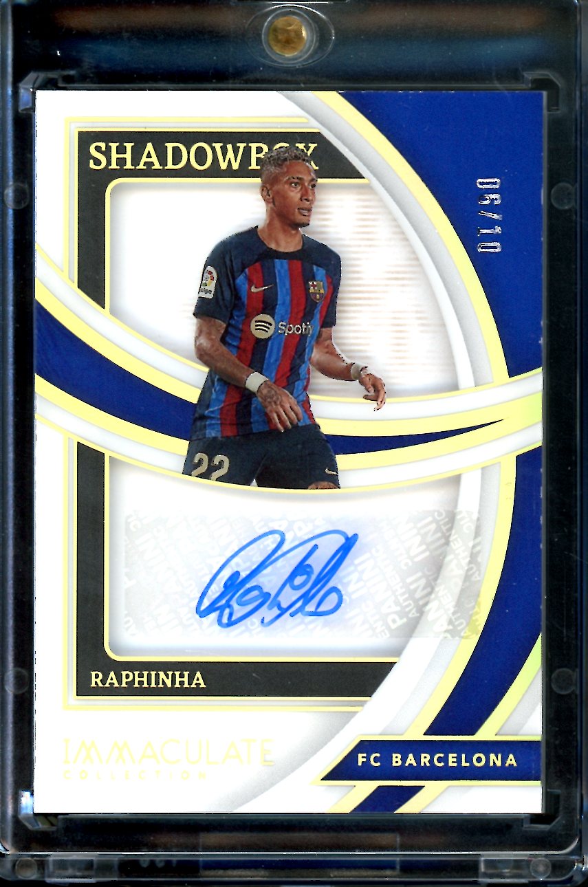 2022/23 Panini Immaculate Raphinha Shadowbox Auto Gold /10 FC Barcelon –  Trading Card Market