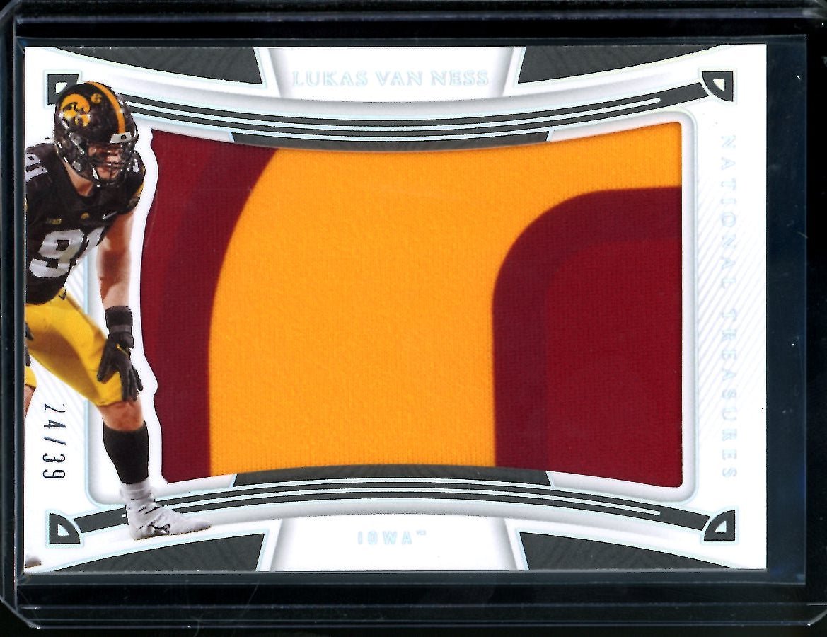2023 Panini National Treasures Collegiate Lukas Van Ness Jumbo Patch /39 Error (Wrong Patch) Iowa