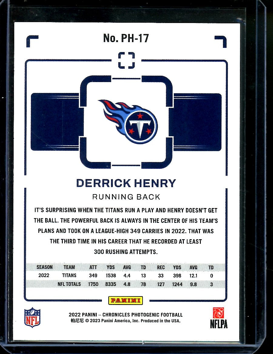 2022 Panini Chronicles Photogenic Derrick Henry Gold /10 Titans