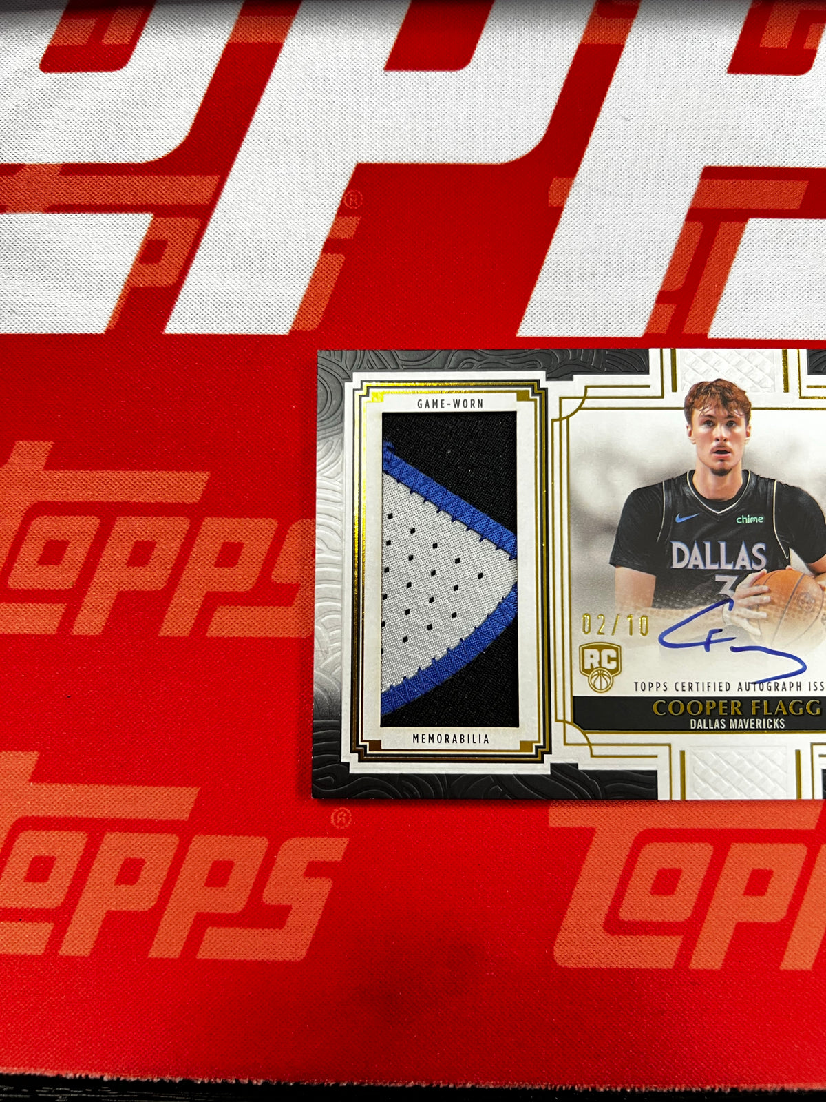 2025/26 Topps Definitive Cooper Flagg Rookie Patch Autograph RPA /10 Mavericks