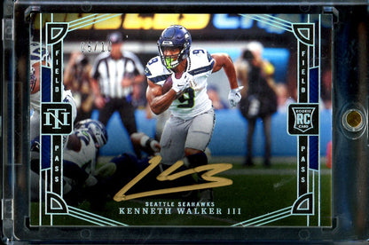 2022 Panini National Treasures Kenneth Walker III Rookie Field Pass Auto Gold /10 Seahawks
