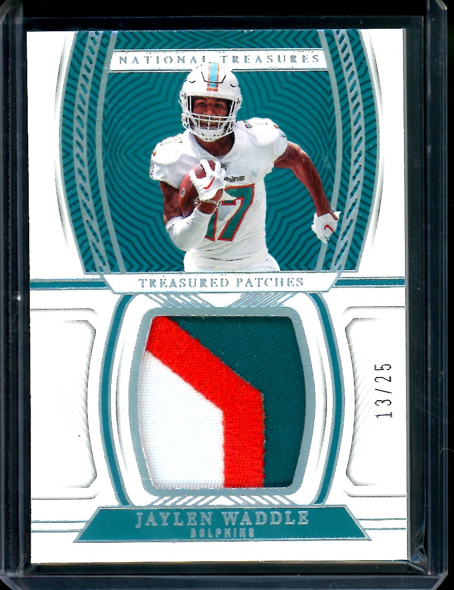 2022 Panini National Treasures Jaylen Waddle Treasured Patch /25 Dolphins
