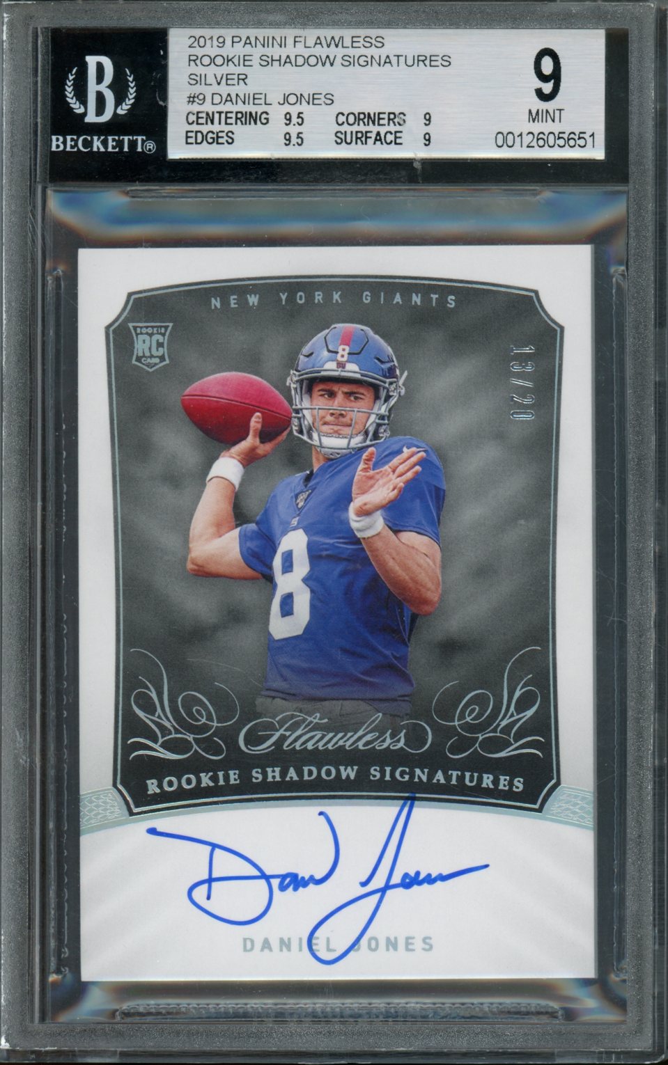 2019 Panini Flawless Daniel Jones Rookie Auto /20 BGS 9 Giants