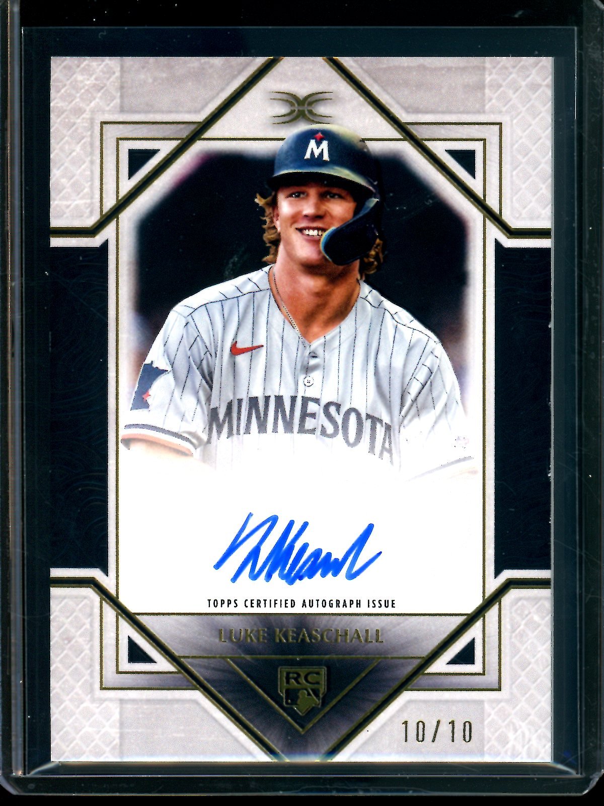 2025 Topps Definitive Luke Keaschall Rookie Autograph Black /10 Twins - Trading Card Market