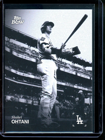 2025 Topps Black and White Shohei Ohtani Image Variation SP #1-SP Dodgers