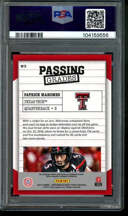 2017 Panini Contenders Patrick Mahomes II Passing Grade Rookie PSA 8 Chiefs