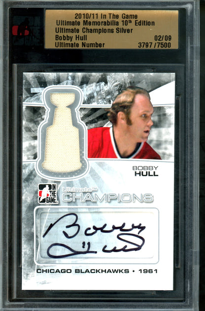 2010 In The Game Ultimate Bobby Hull Champions Silver Autograph Relic /9 Blackhawks