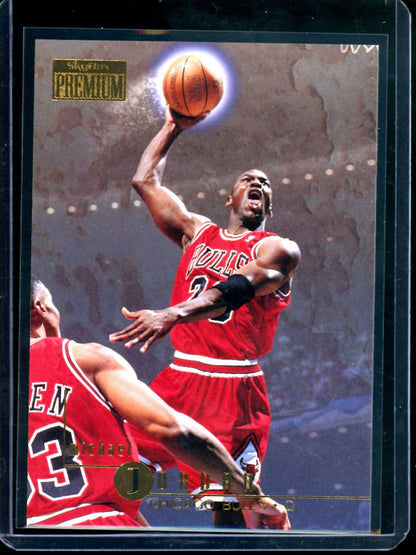 1996 Fleer Skybox Michael Jordan #16