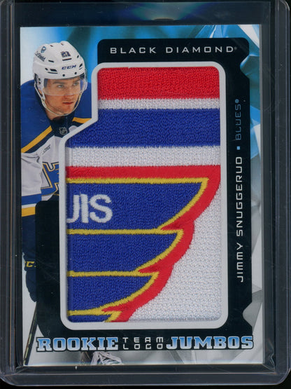 2025/26 Upper Deck Black Diamond Jimmy Snuggerud Team Logo Jumbos Jersey Relic Blues - Trading Card Market