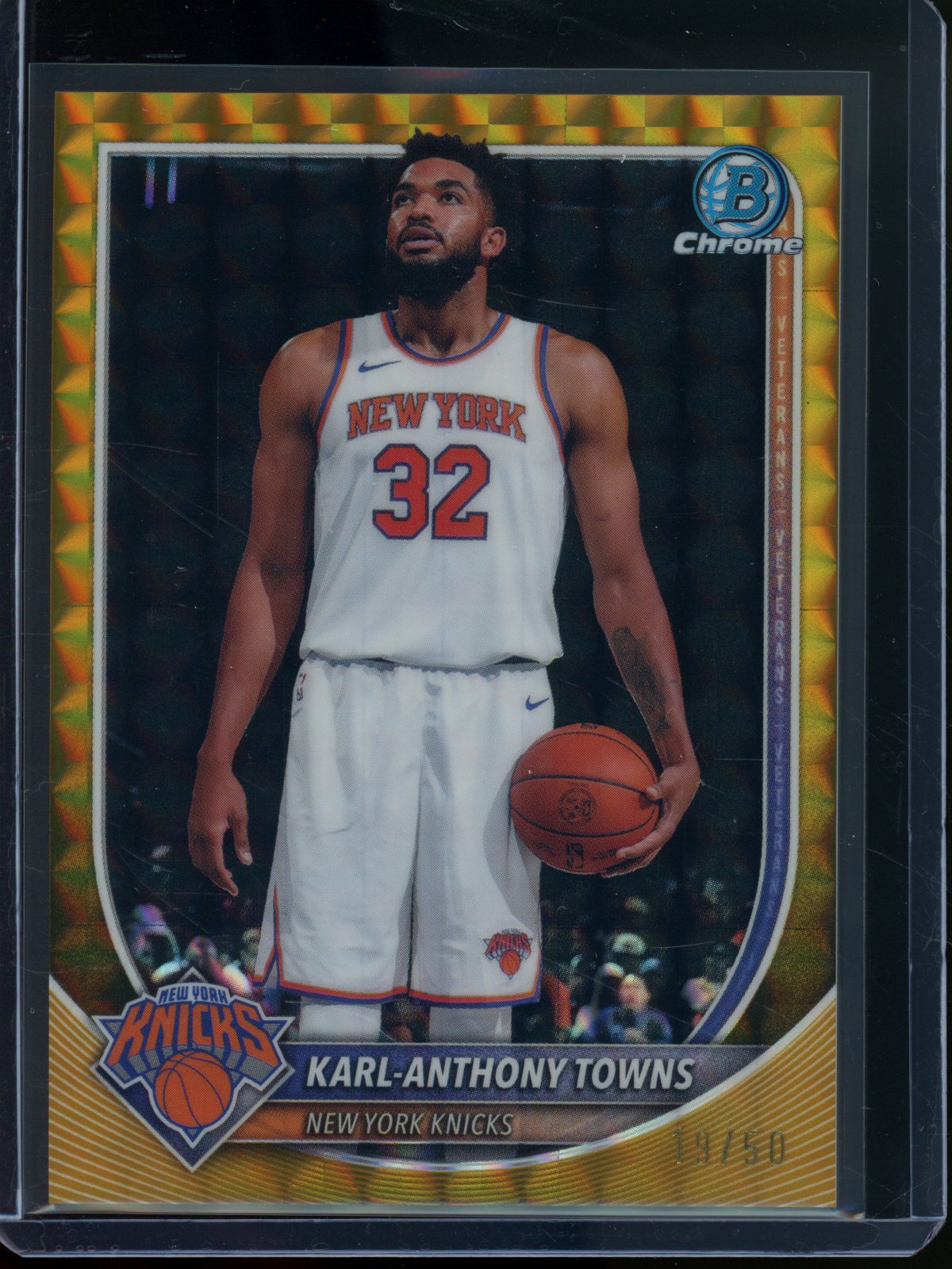 2025/26 Bowman Chrome Karl-Anthony Towns Gold Geometric Refractor /50 Knicks