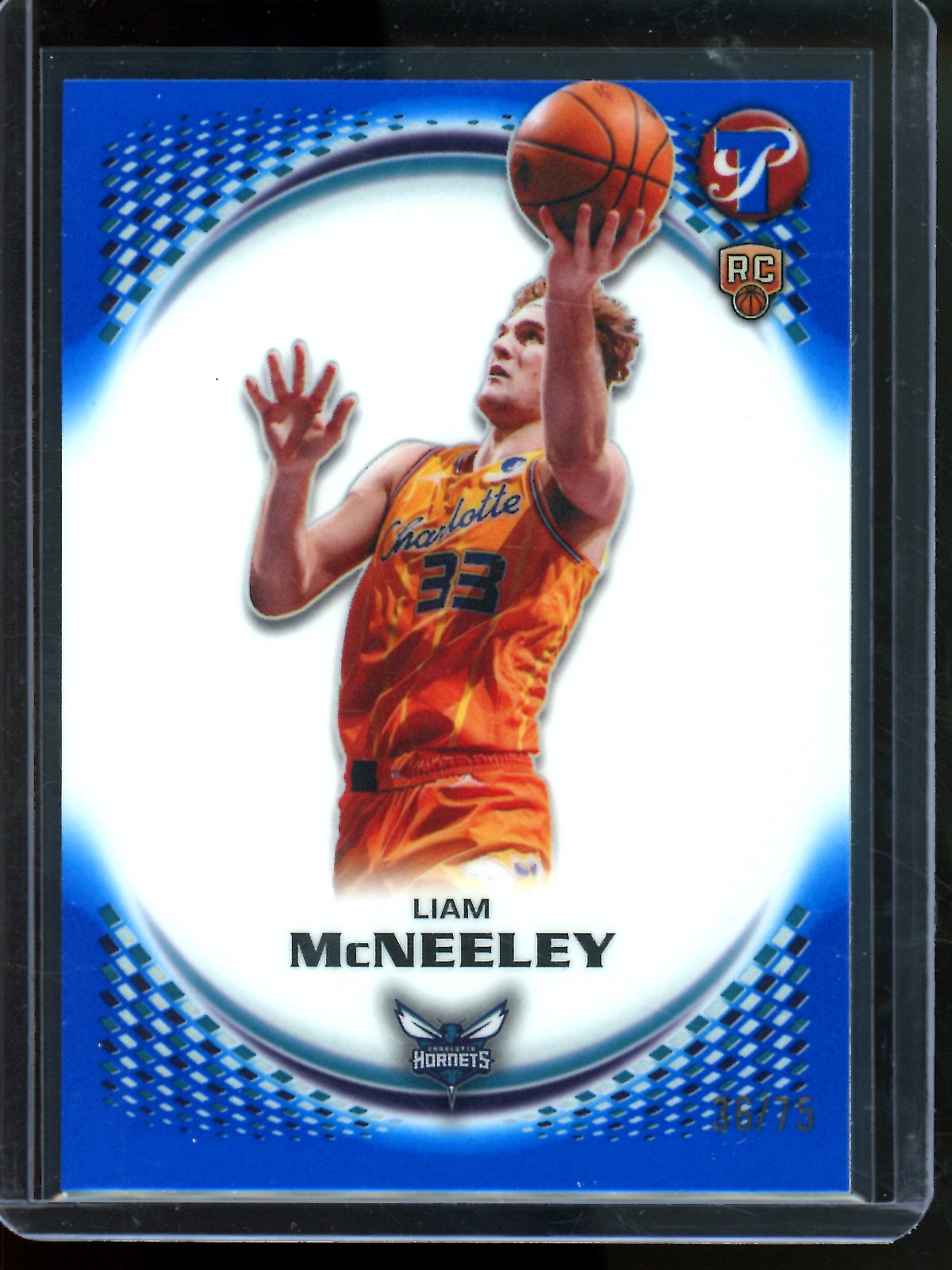 2025/26 Topps Pristine Liam McNeeley Rookie Blue Refractor /75 Hornets