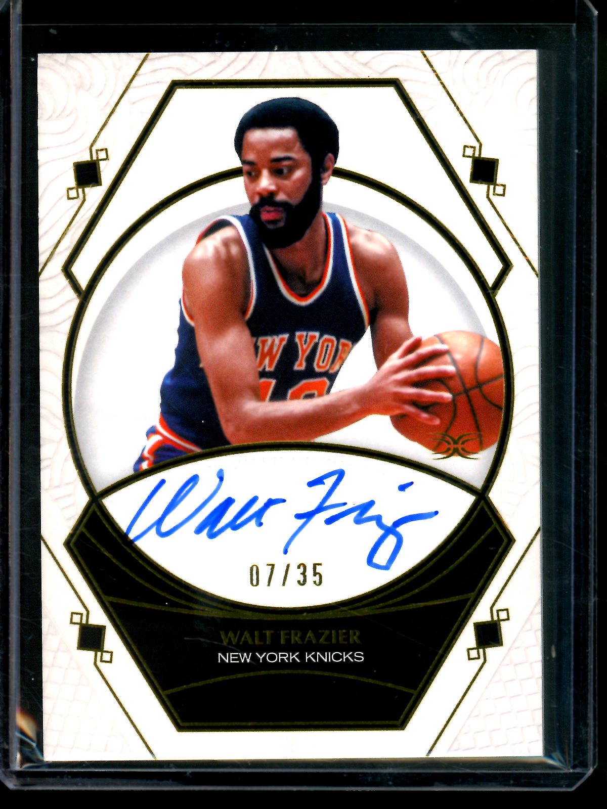 2025/26 Topps Definitive Walt Frazier Noble Ink Autograph /35 Knicks