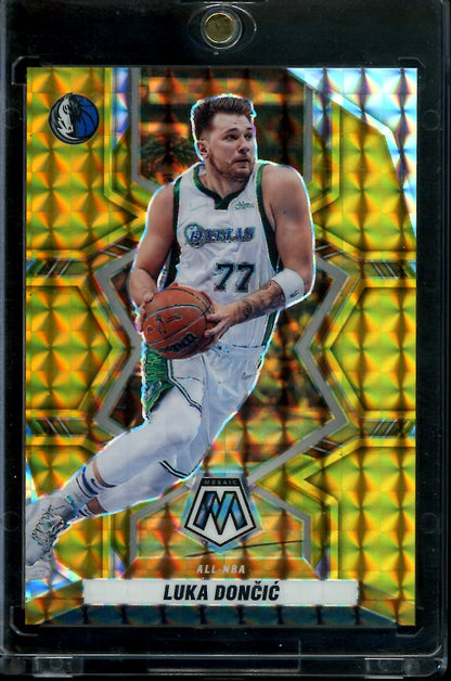 2021/22 Panini Mosaic