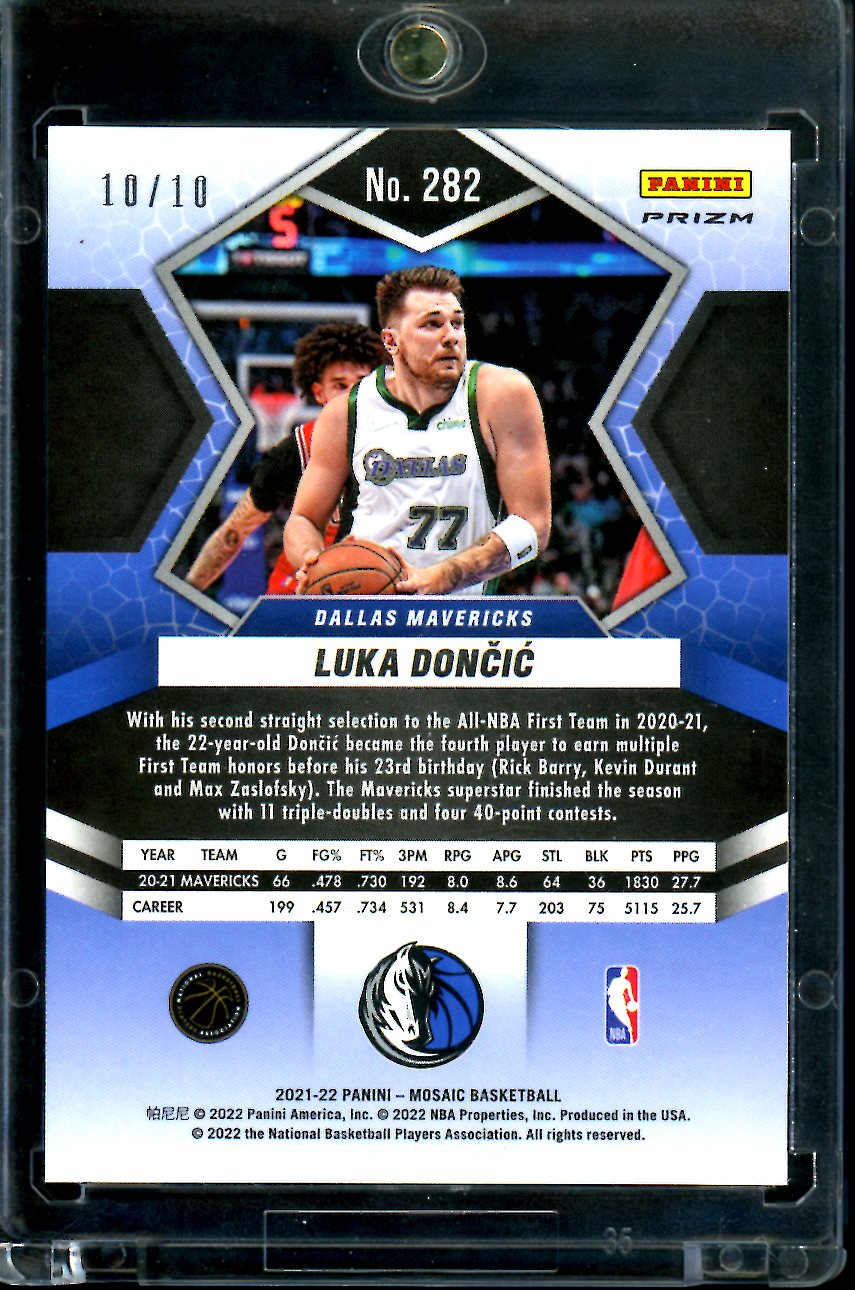 2021/22 Panini Mosaic Luka Doncic Gold /10 Mavericks