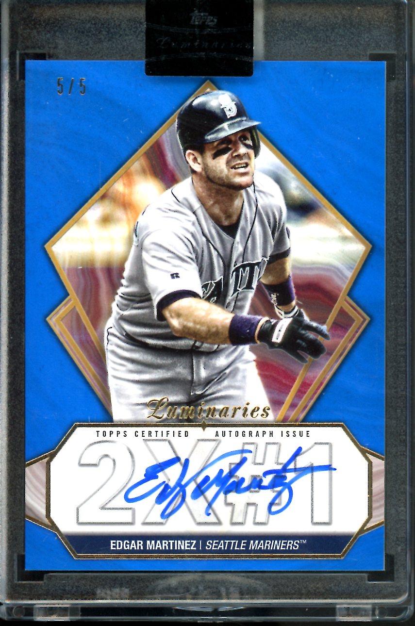 2022 Topps Luminaries